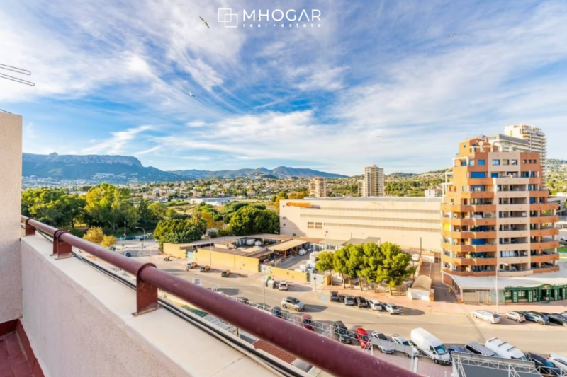 Calpe - Penthouse duplex de vânzare, pe prima linie de plajă.